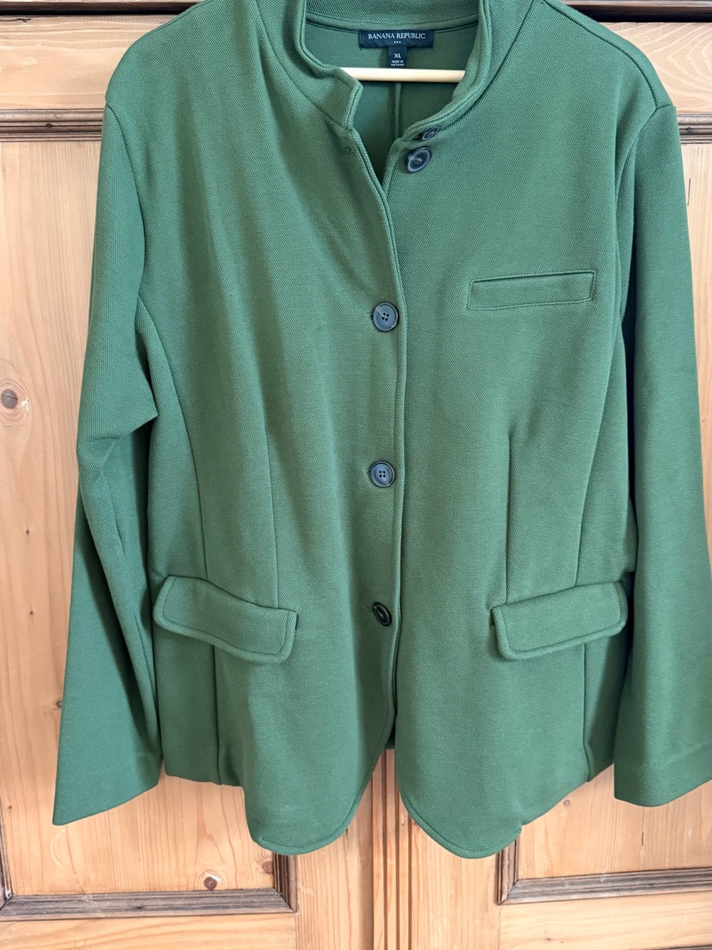 NWOT Banana Republic Factory Women's Olive Green Collarless Button Jacket